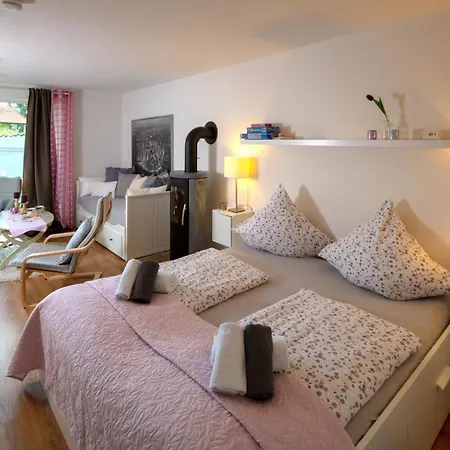 Gemutliches Ferienhauschen Im Park Apartman