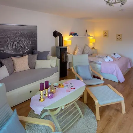 Apartman Gemutliches Ferienhauschen Im Park Bad Schwartau