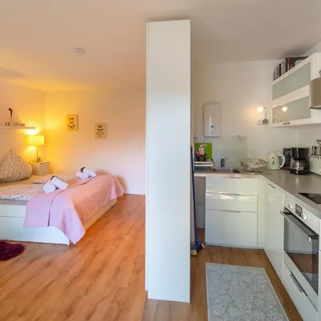 Apartman Gemutliches Ferienhauschen Im Park *